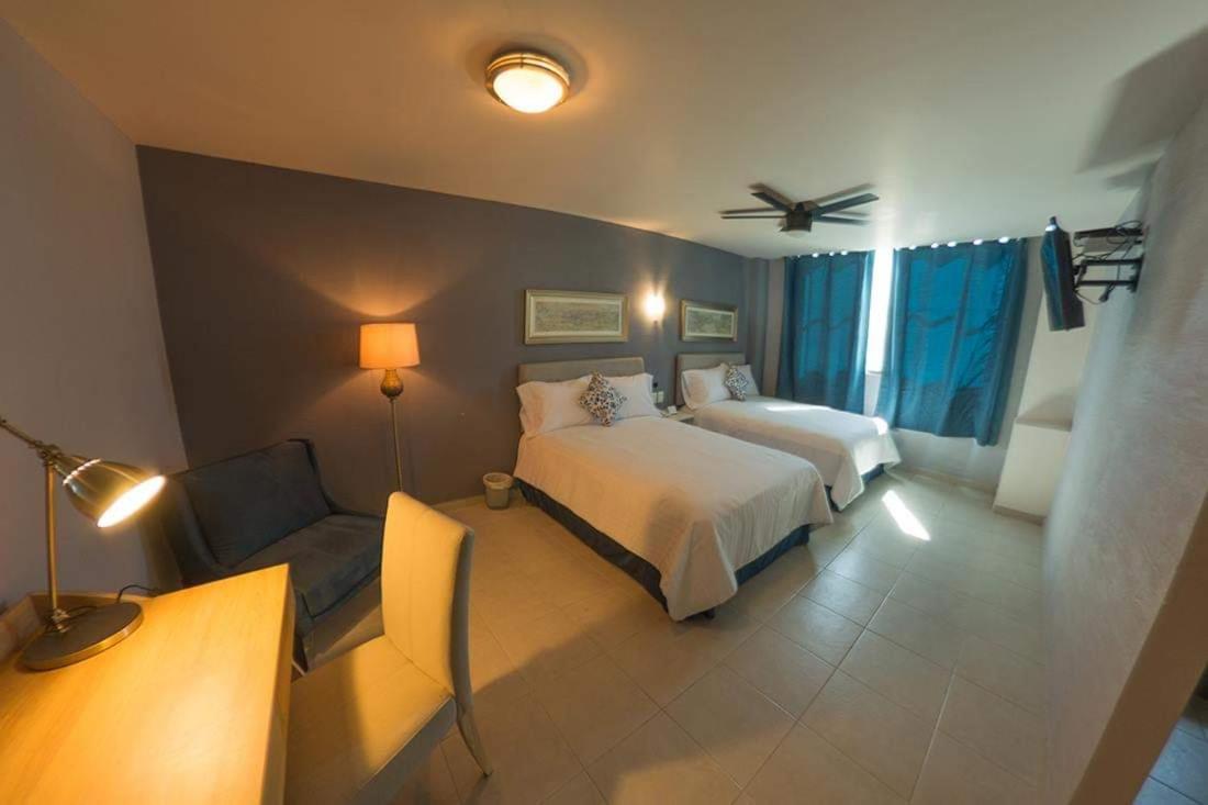 Hotel Siena Pénjamo 外观 照片