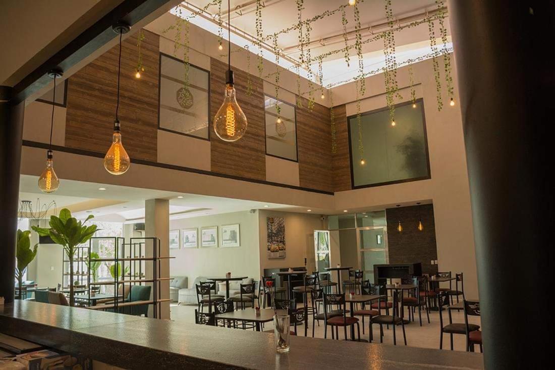 Hotel Siena Pénjamo 外观 照片