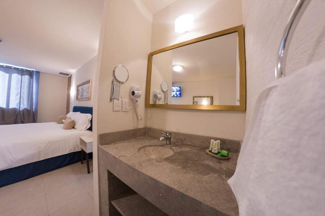 Hotel Siena Pénjamo 外观 照片