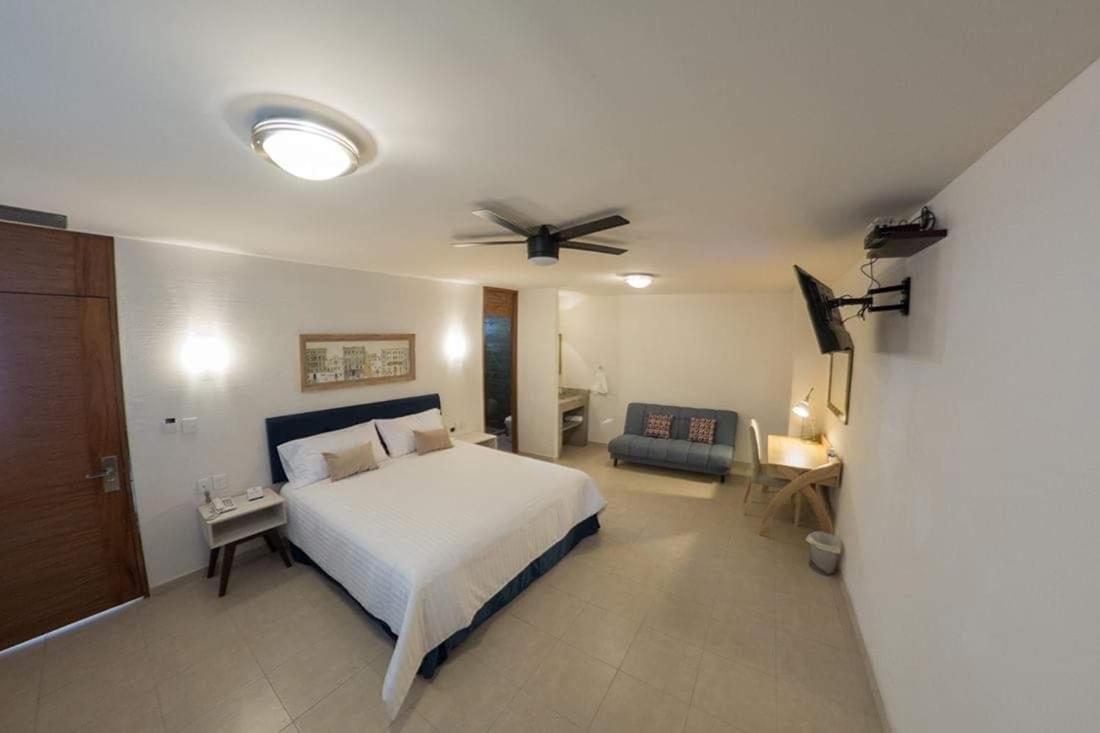 Hotel Siena Pénjamo 外观 照片