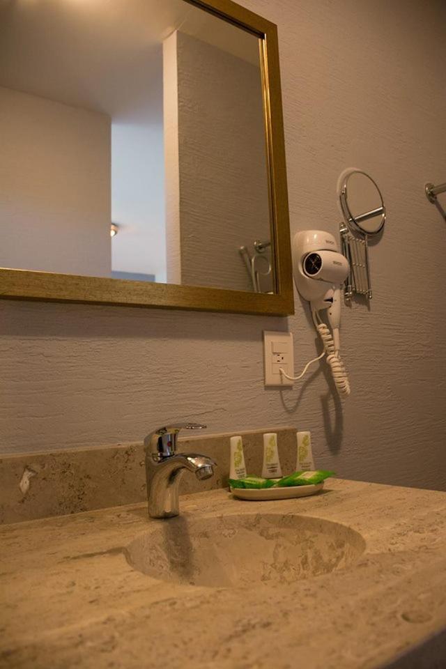 Hotel Siena Pénjamo 外观 照片