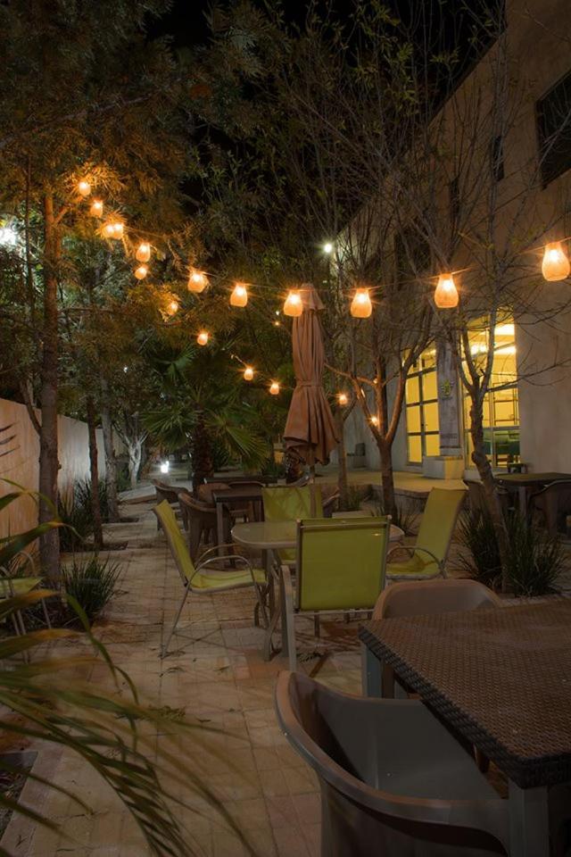 Hotel Siena Pénjamo 外观 照片